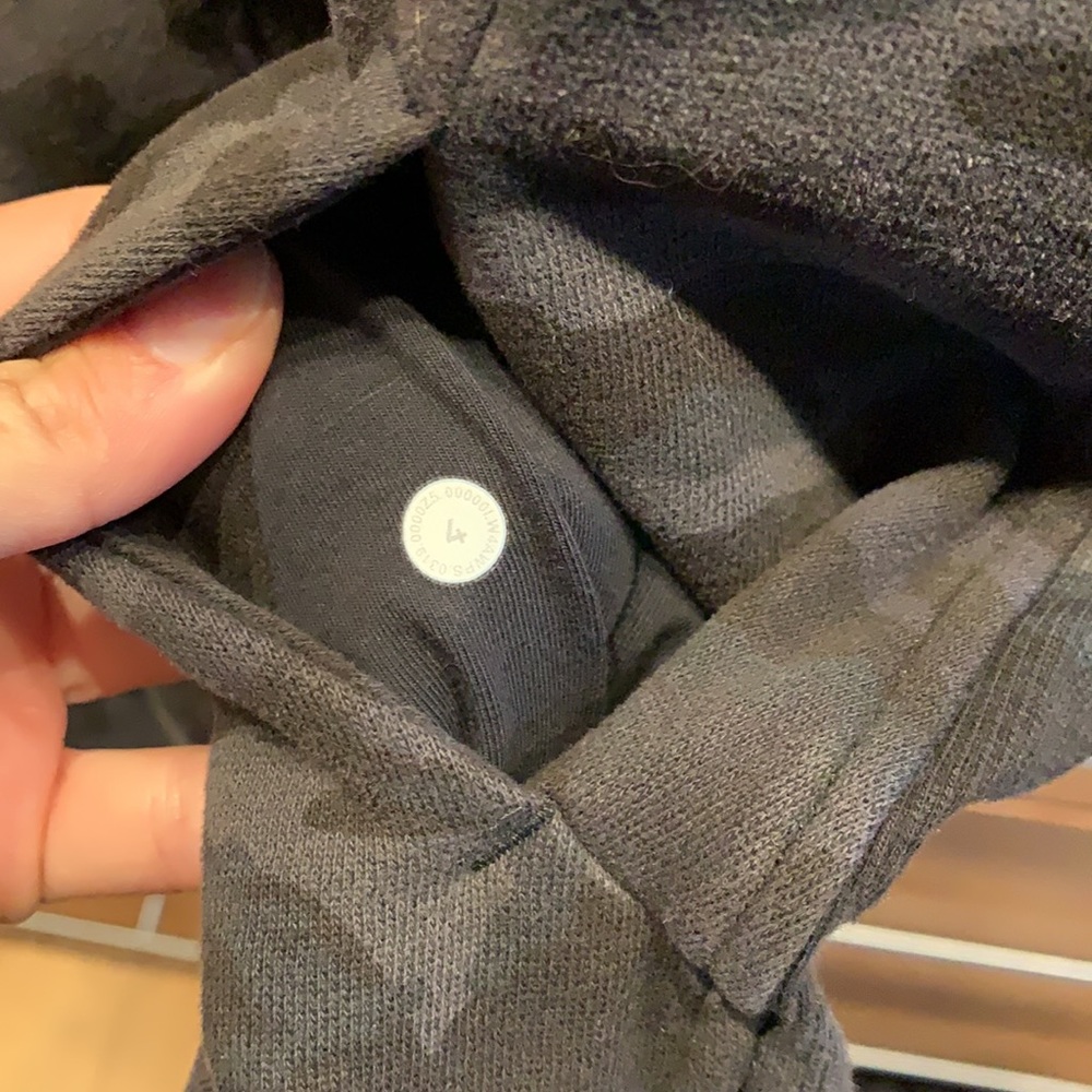 Lululemon Dark Camo Scuba Hoodie - Picture 6 of 6